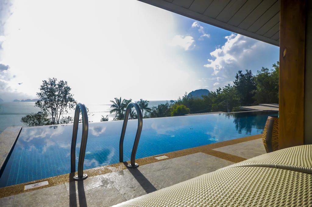 Family Pool Villa with Sea View