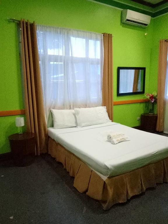 Deluxe Room with Bath