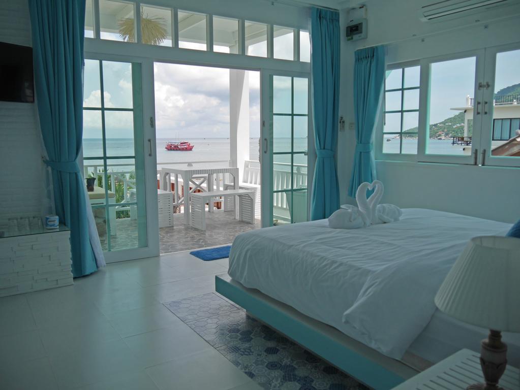 Triple Room with Sea View