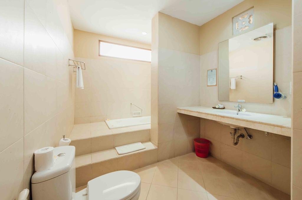 Family Room,450576147:JPEG