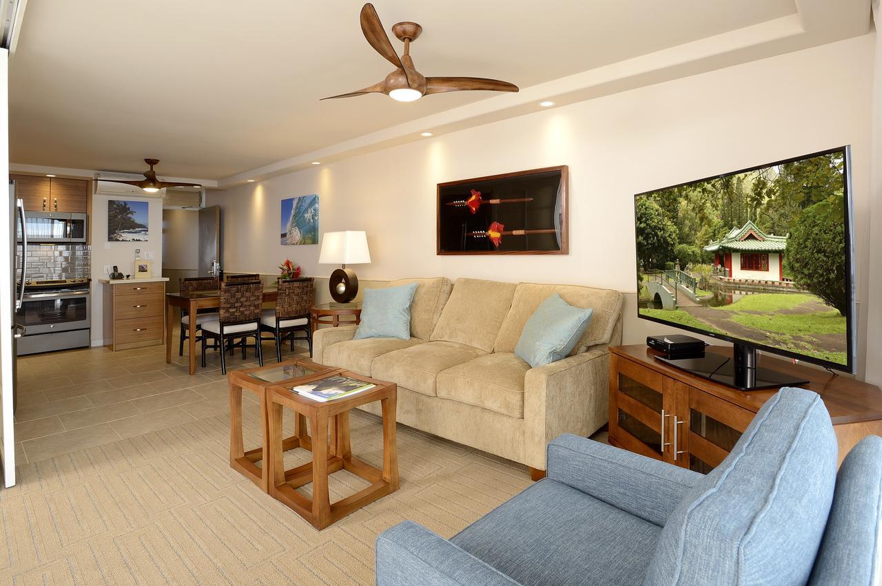 Premier One-Bedroom Apartment with Ocean View and Balcony