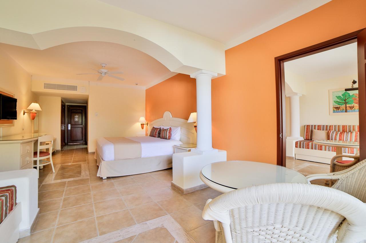 Suite Junior Superior (3 adultos + 1 niño)