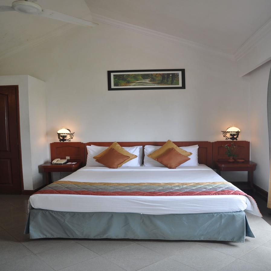 Suite,518029368:JPEG