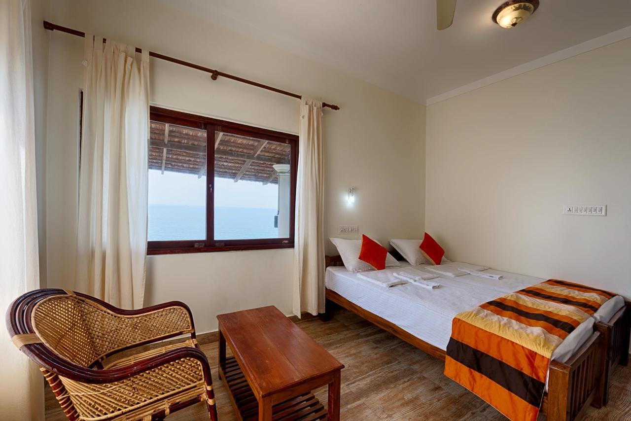 Deluxe Double or Twin Room with Sea View