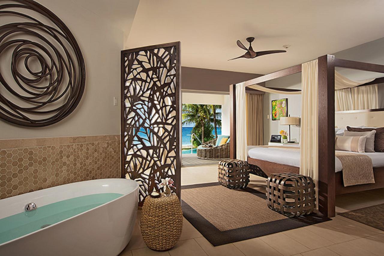 Suite Junior con vistas al océano y bañera