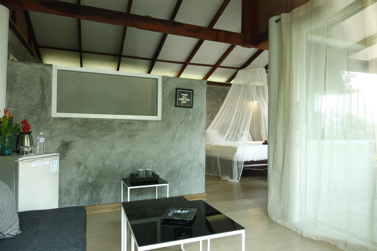 Deluxe Bungalow with Garden View