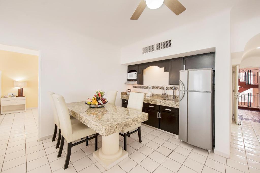 One-Bedroom Suite