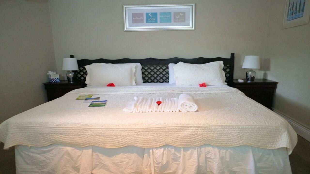 Villa with Private Pool,645623718:JPEG