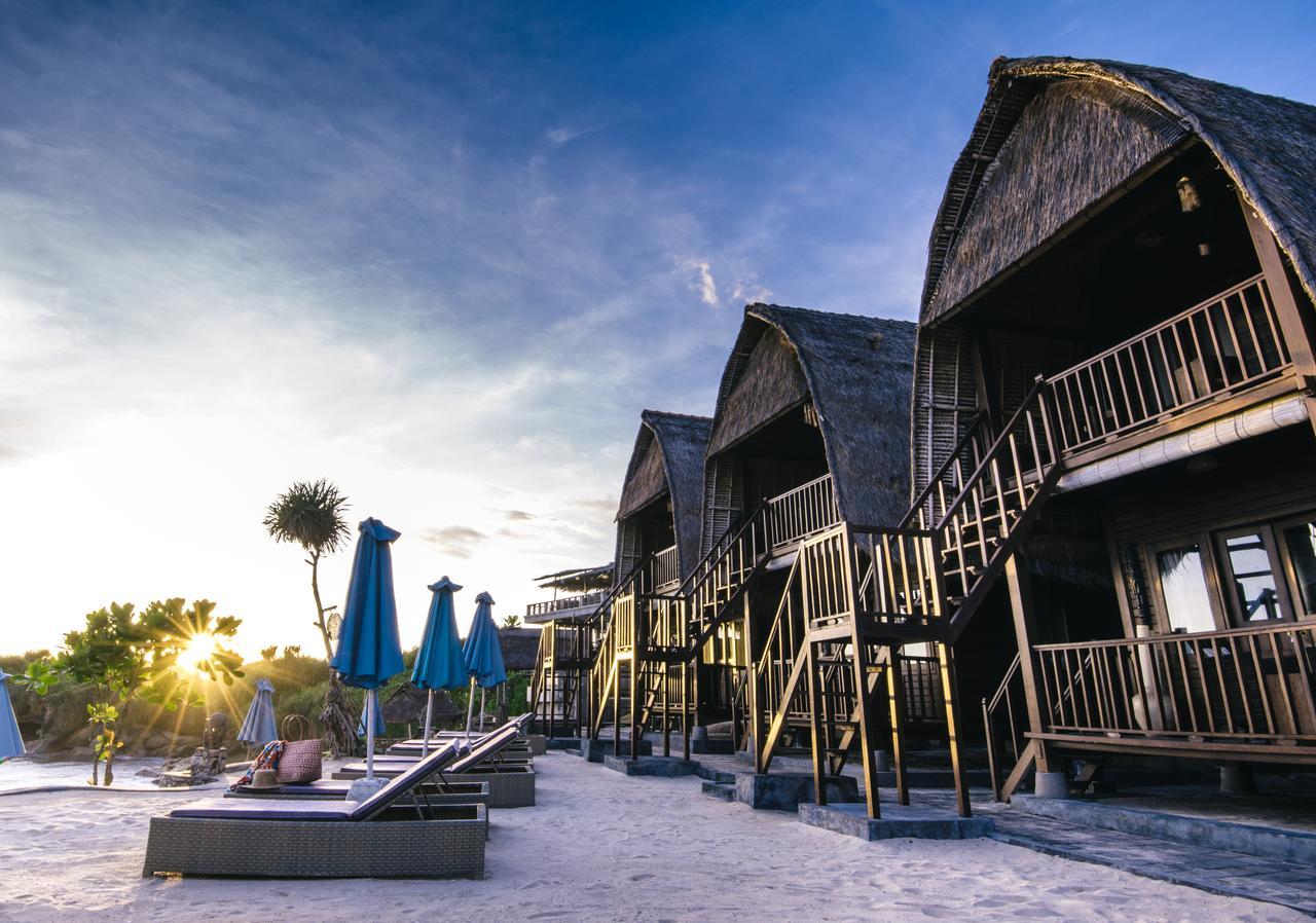 Family Huts,670005957:JPEG