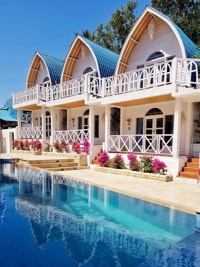 Deluxe Double Room with Pool View,763603111:JPEG