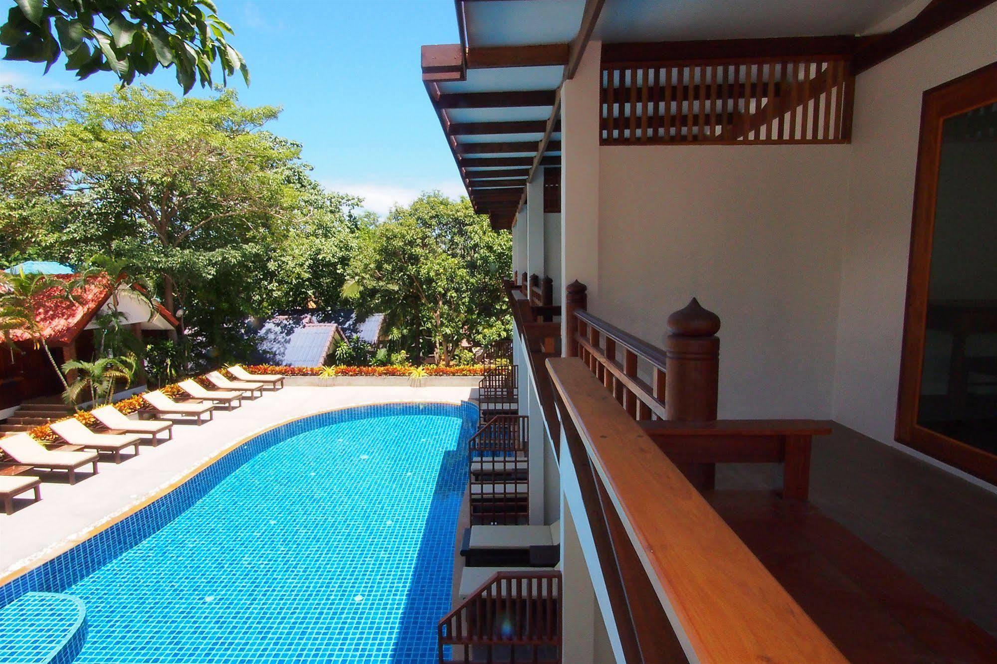 Twin Room Pool View,442572204:JPEG