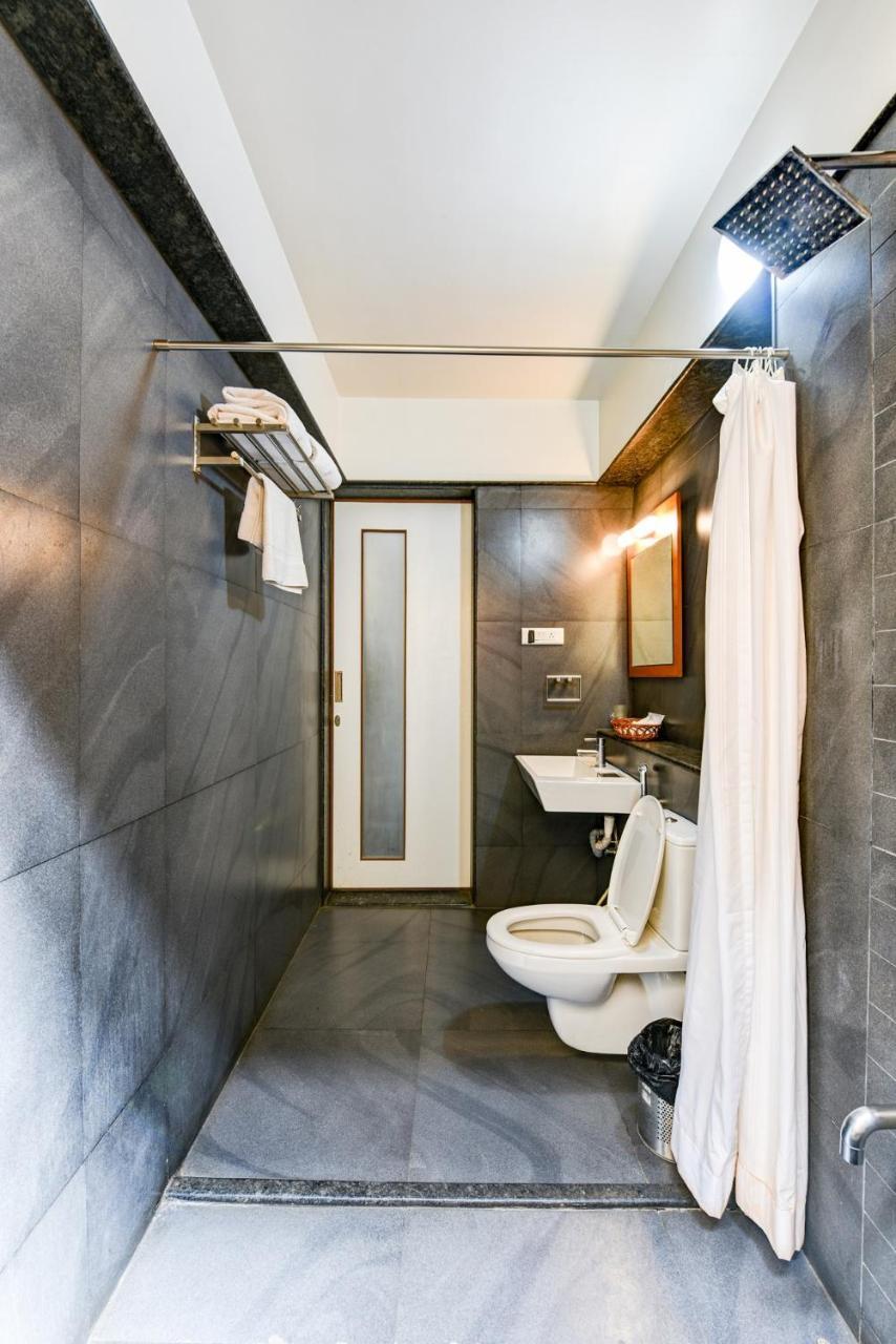 Deluxe Double Room,695725761:JPEG