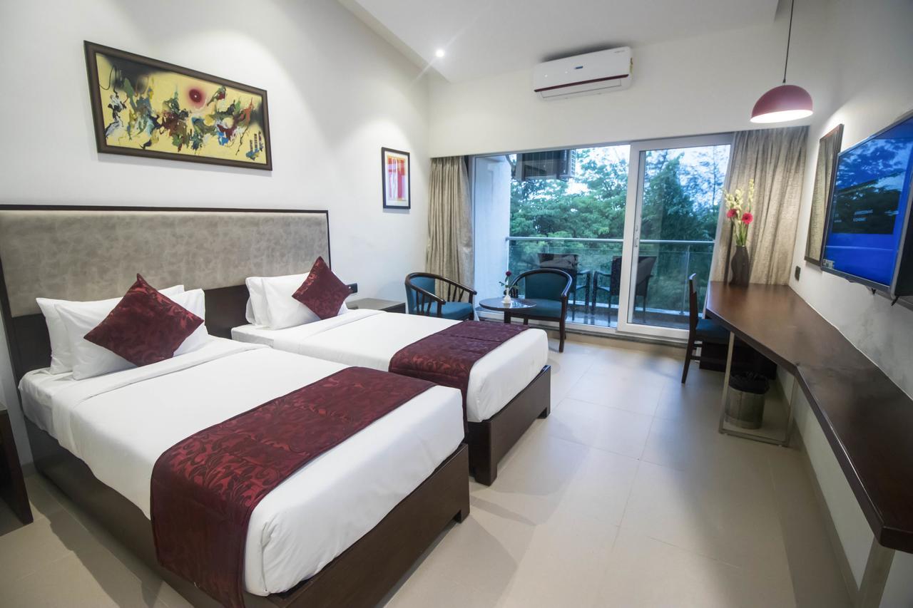Garden View Twin Room with Balcony