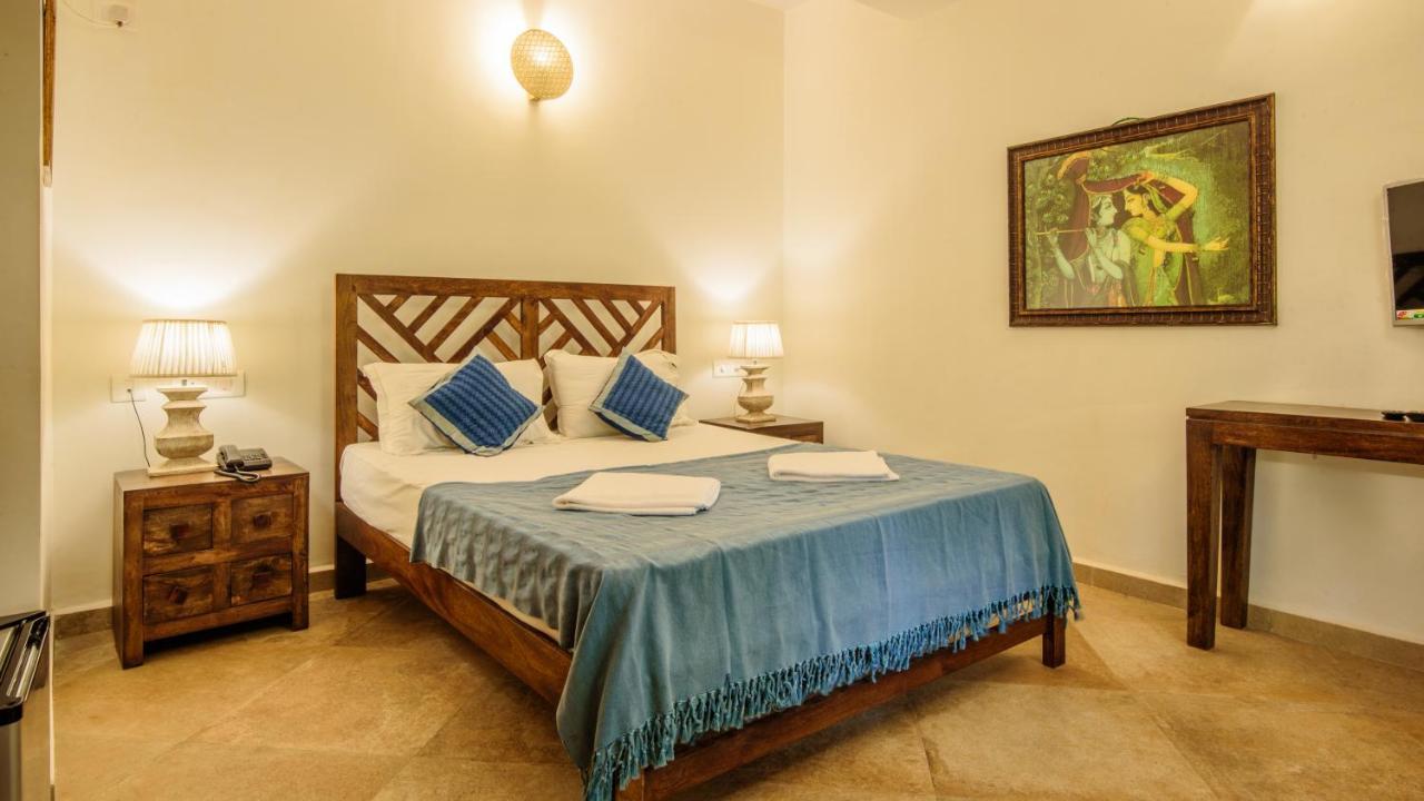 Deluxe Double Room,696658221:JPEG