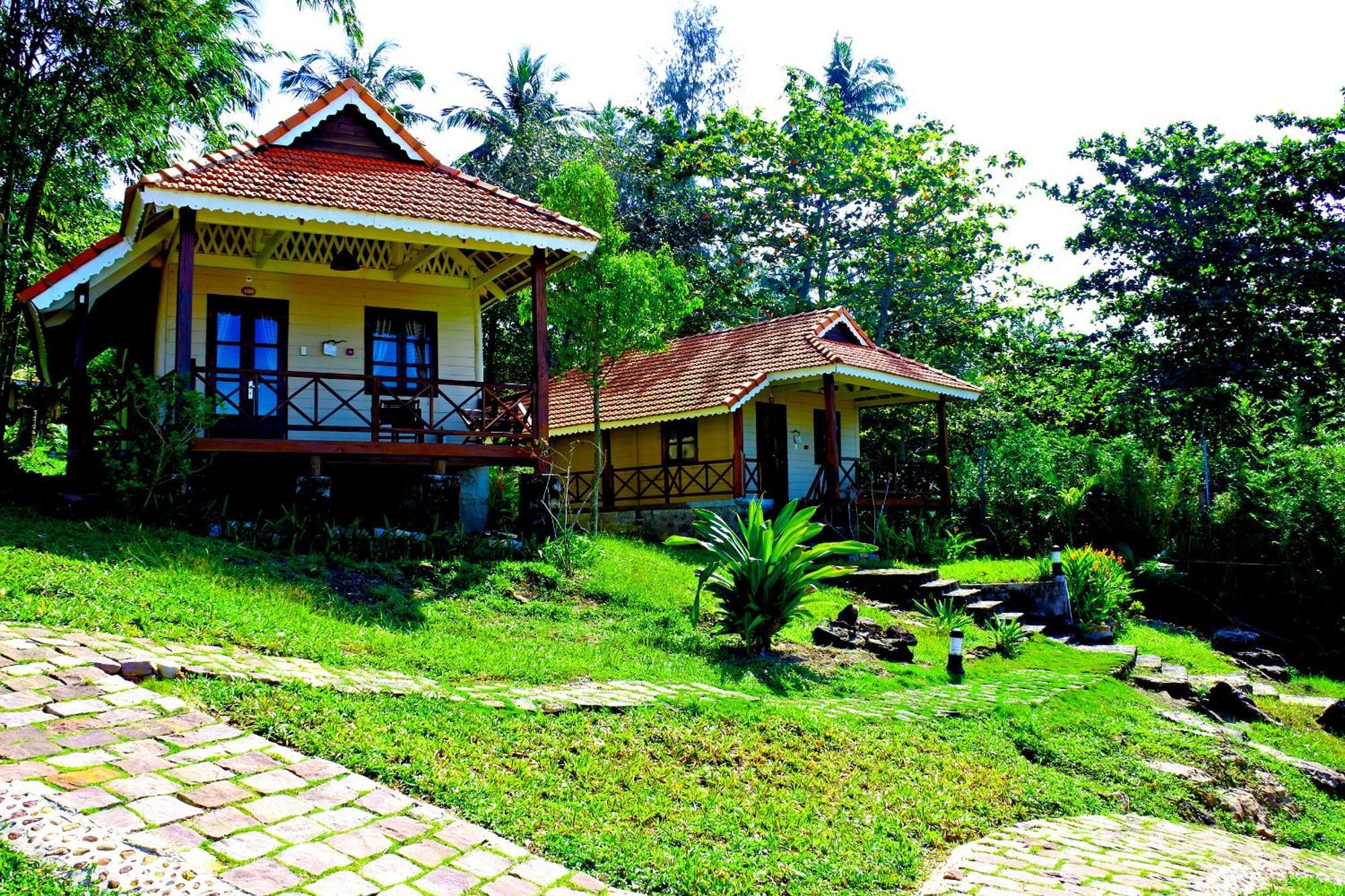 Bungalow Beach Front,699362529:JPEG