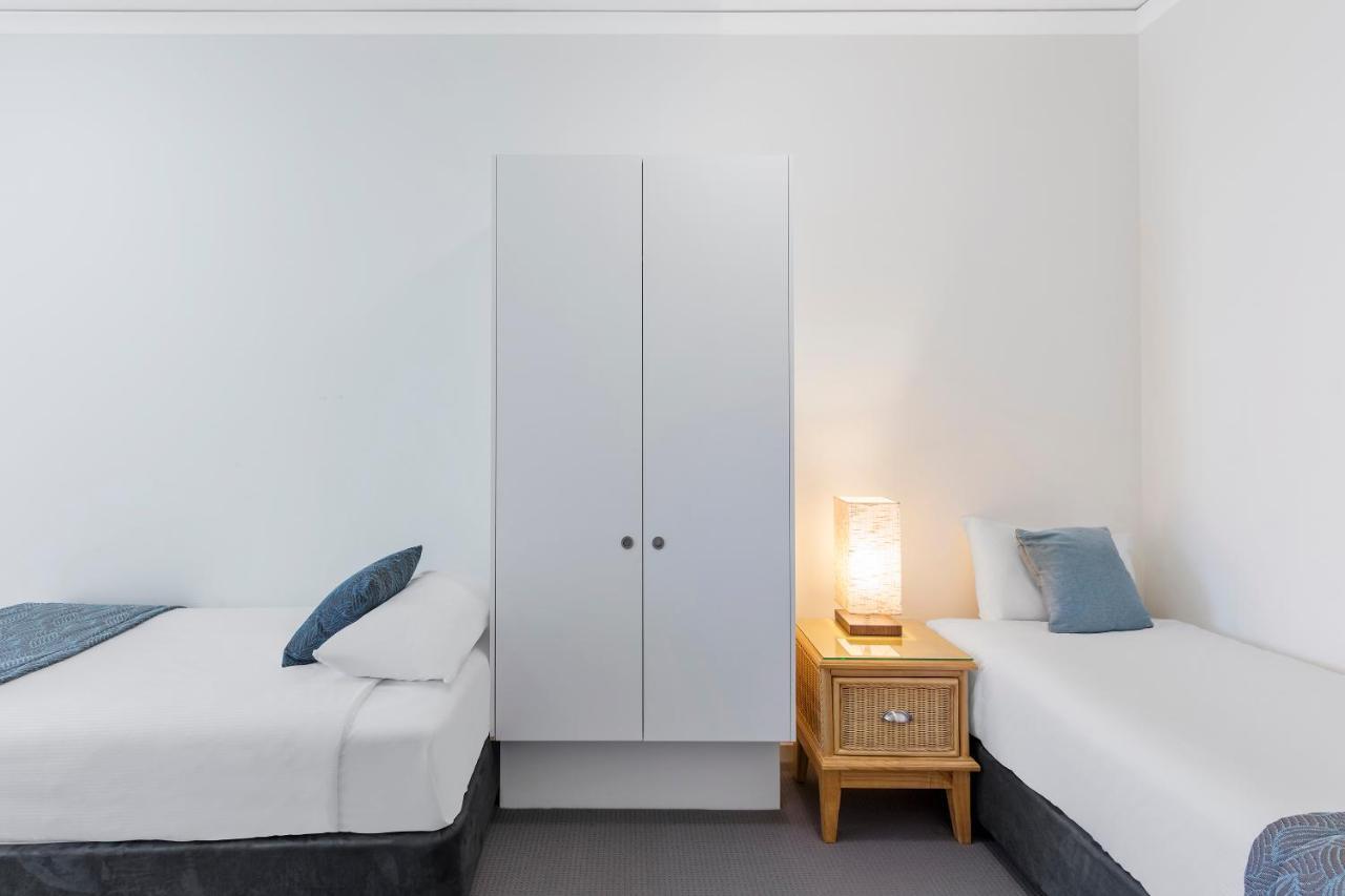 Two Bedroom Ocean View Apartment