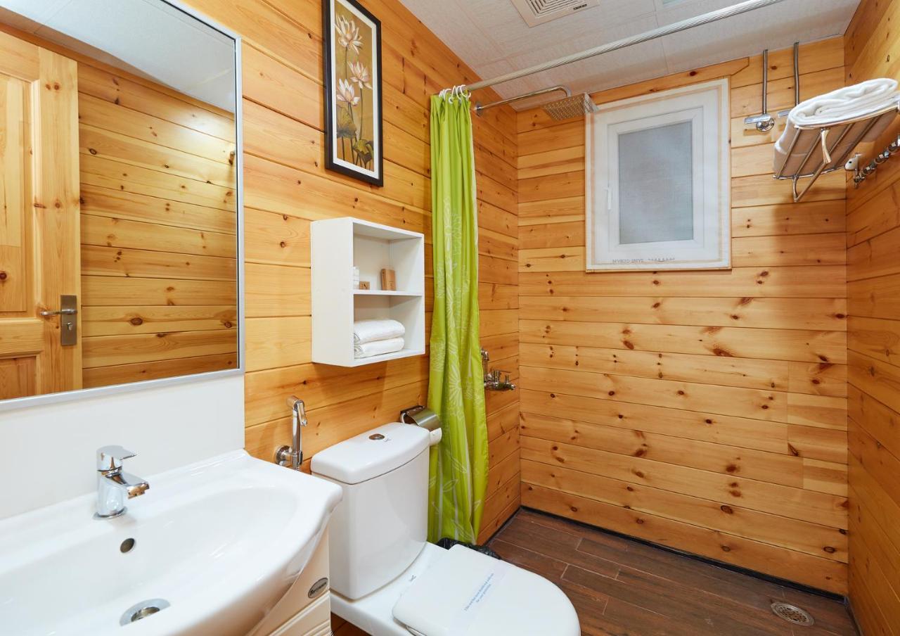One-Bedroom Chalet