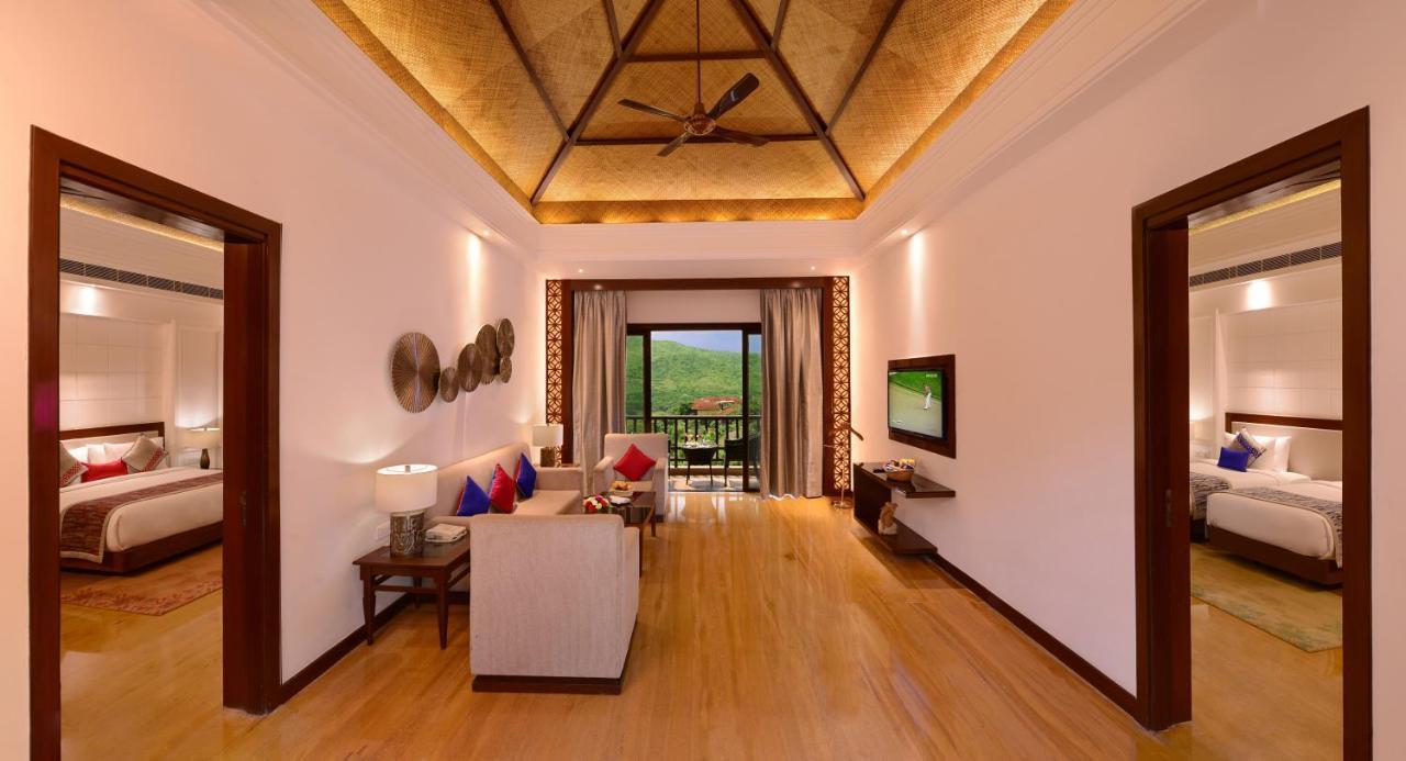 Grand Suite - 20% off on F&B, 20% off on Spa and Laundry, Happy Hours from 11 AM to 7 PM