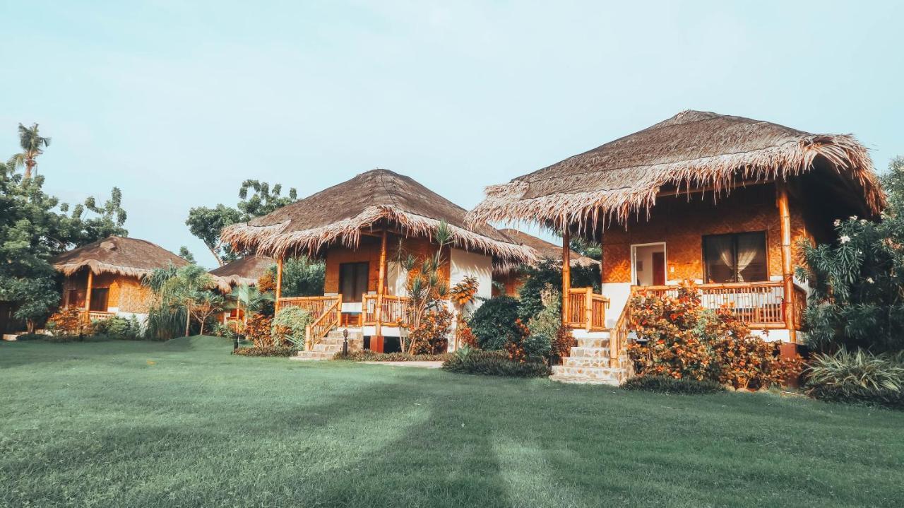 Standard Cottage with Sea View and Aircon,780647589:JPEG