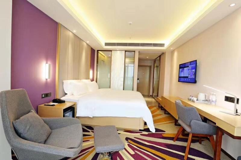 Suite with Private Pool,1657191285:JPEG