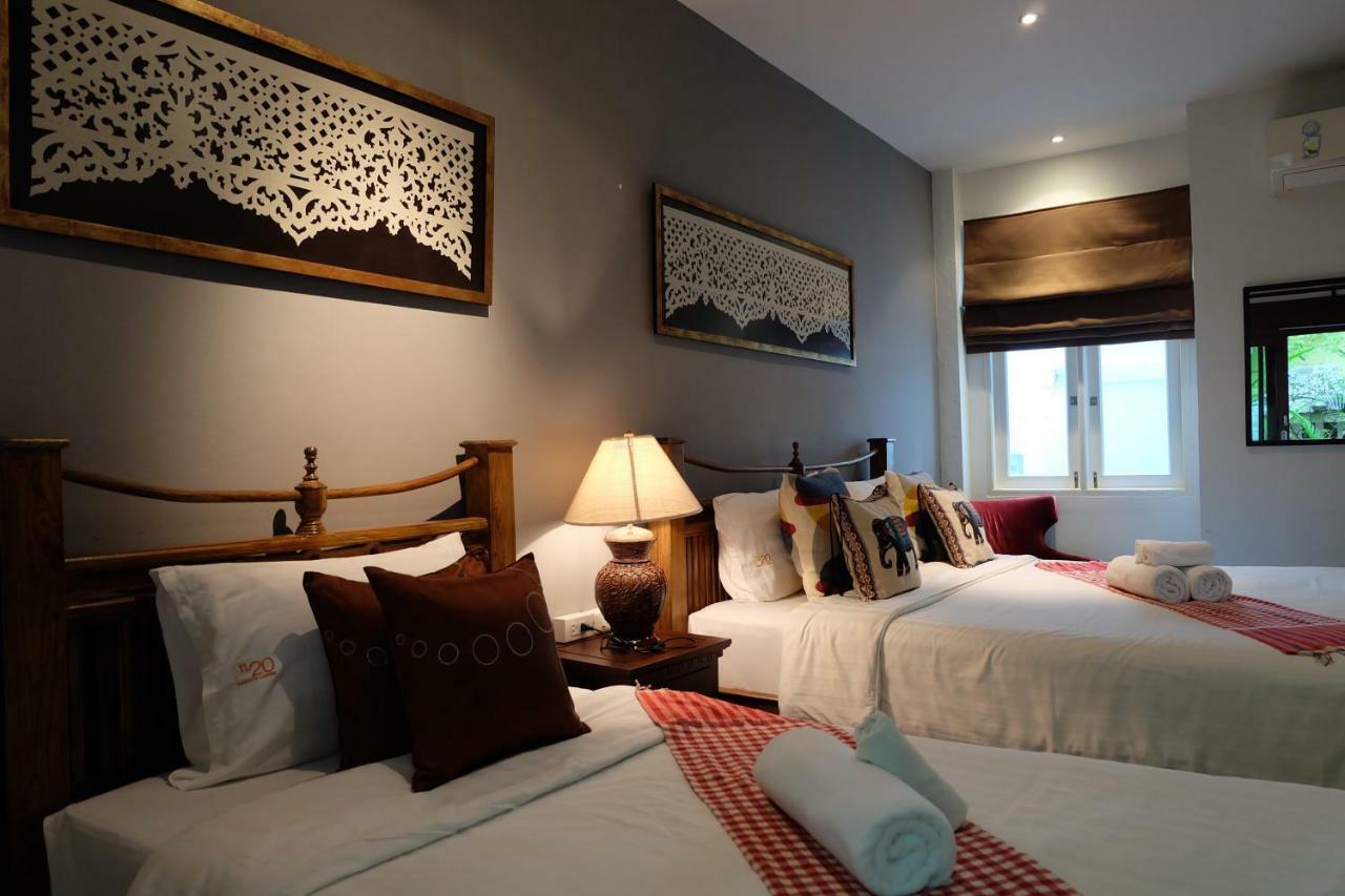 Family Room,834923624:JPEG