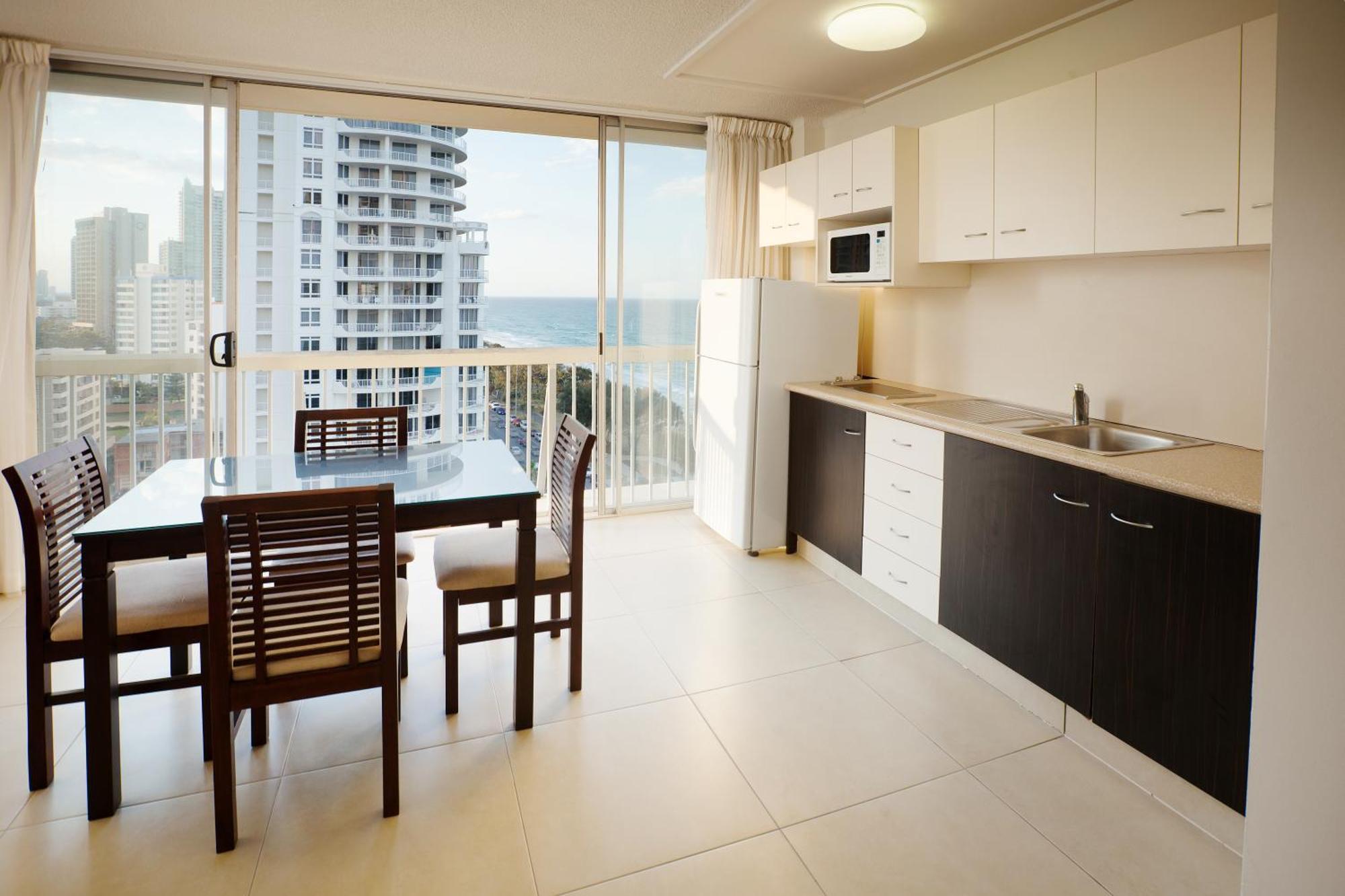 Studio Ocean View: Level 1 to 7