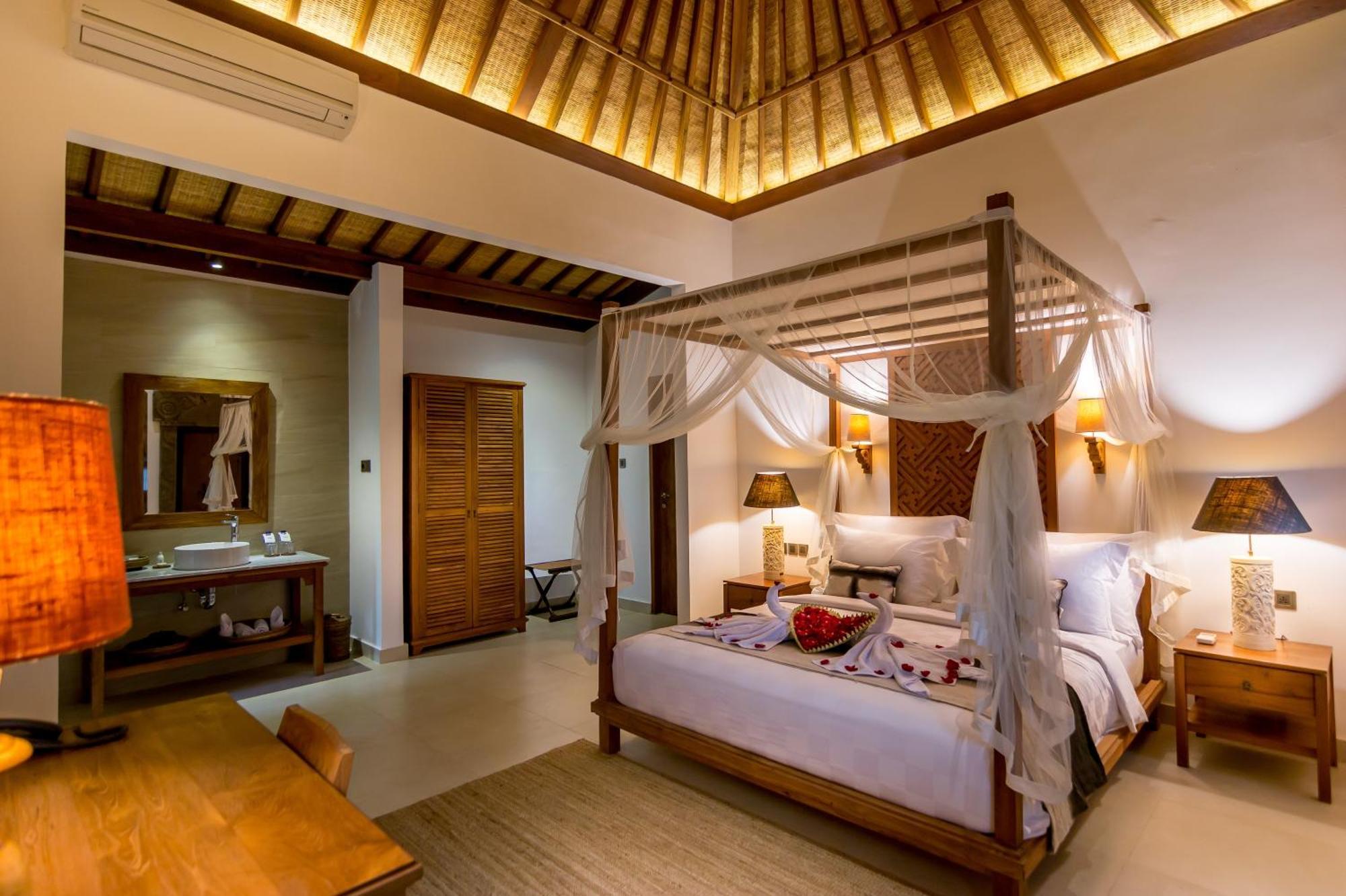 Honeymoon Suite