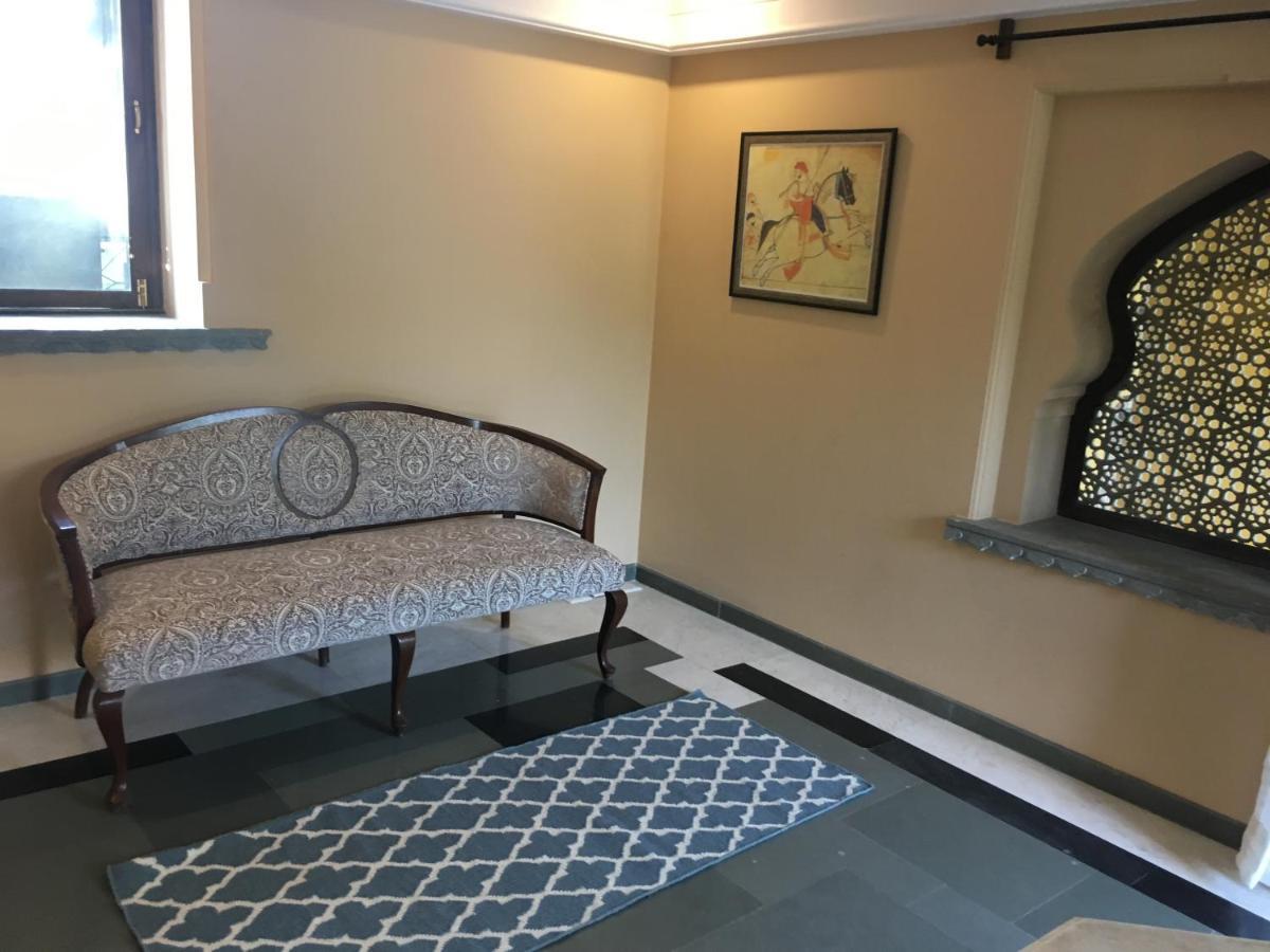 Palace Suite,931350934:JPEG