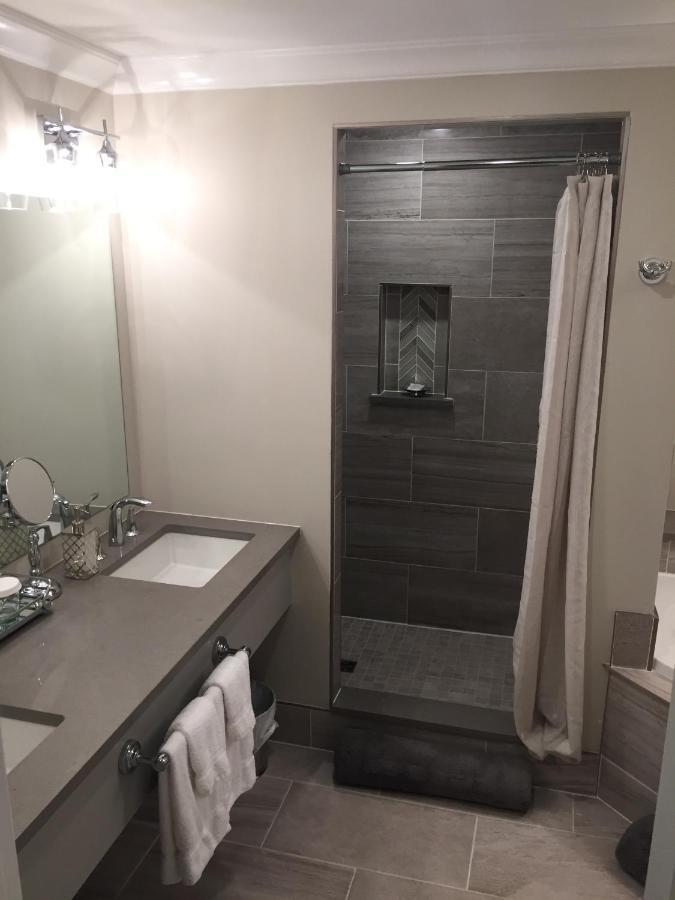 King Room with Spa Bath