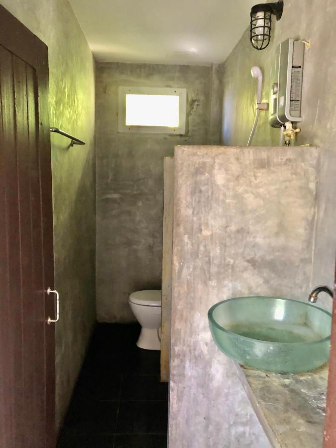 Deluxe Double Room with Air Condition,1024426768:JPEG