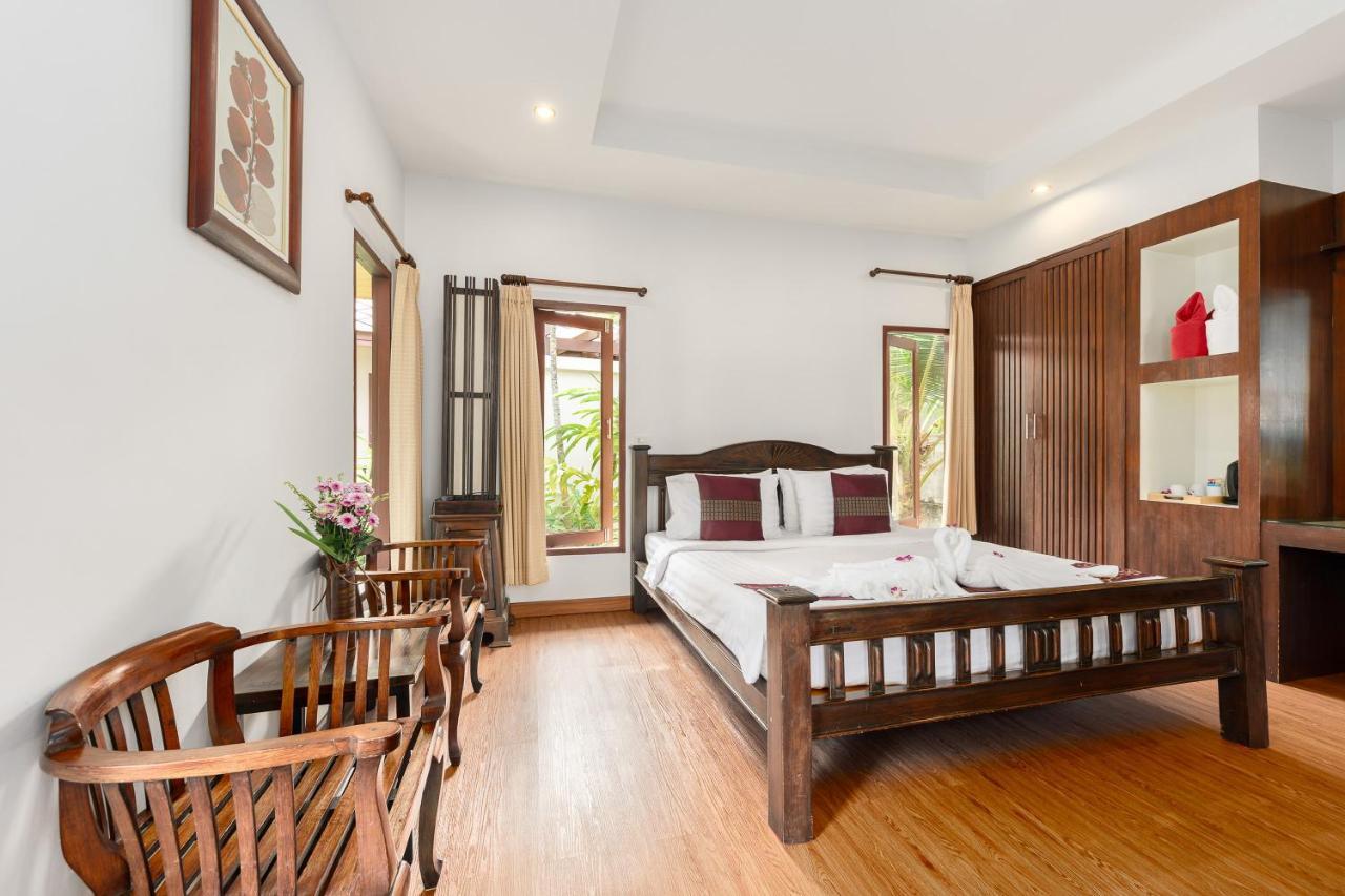 One-Bedroom Bungalow with Sea View