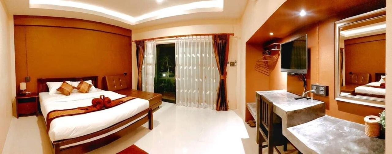 Deluxe Double Room Balcony,959985439:JPEG