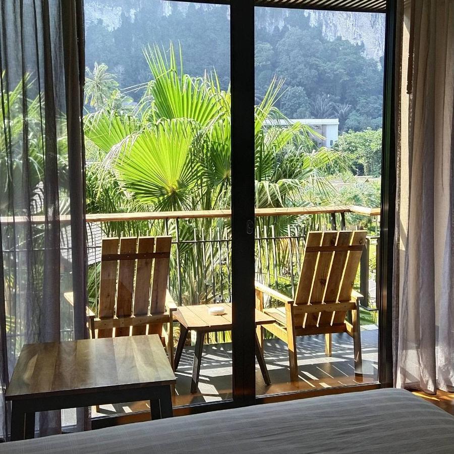Deluxe Twin Room with Mountain View