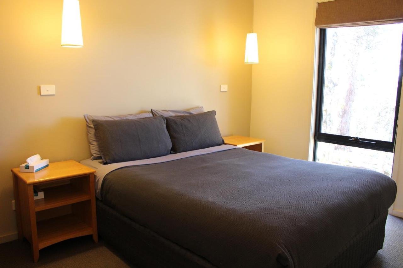 Superior 2 Bedroom Spa Chalet - S4 (1King 1 Queen)