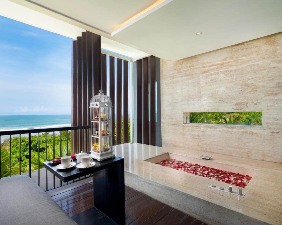 Seminyak Ocean King Suite Balcony,966834382:JPEG