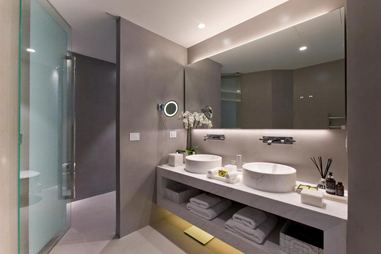 Junior suite with plunge pool,1026056818:JPEG