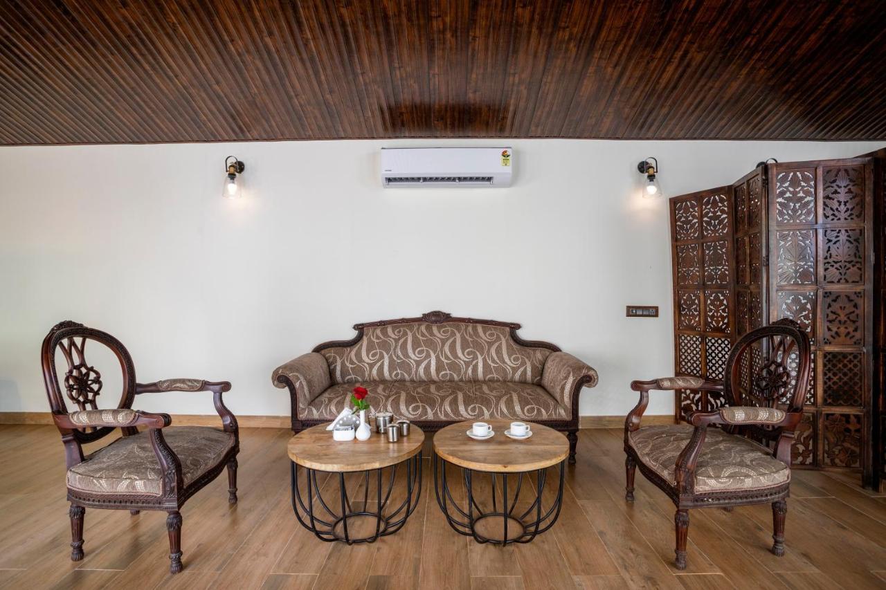 Suite Room with Balcony - 15% Discount on Food & Non-Alcoholic Beverages