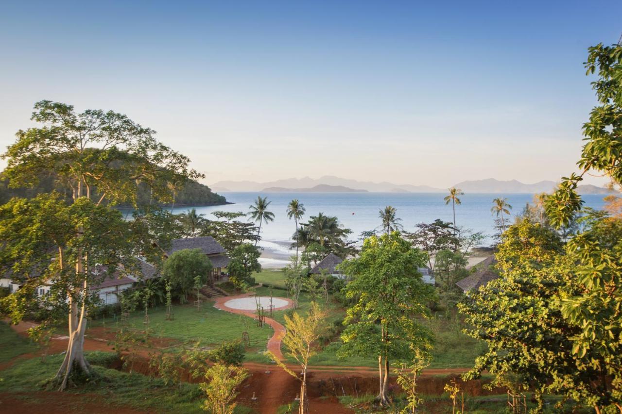Hilltop Sea View Room