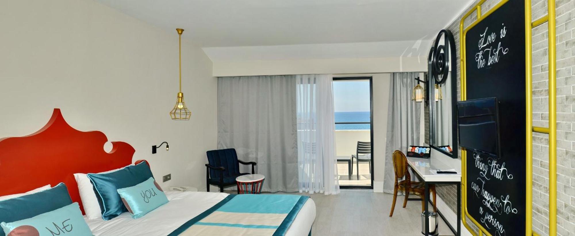 Deluxe Double or Twin Room