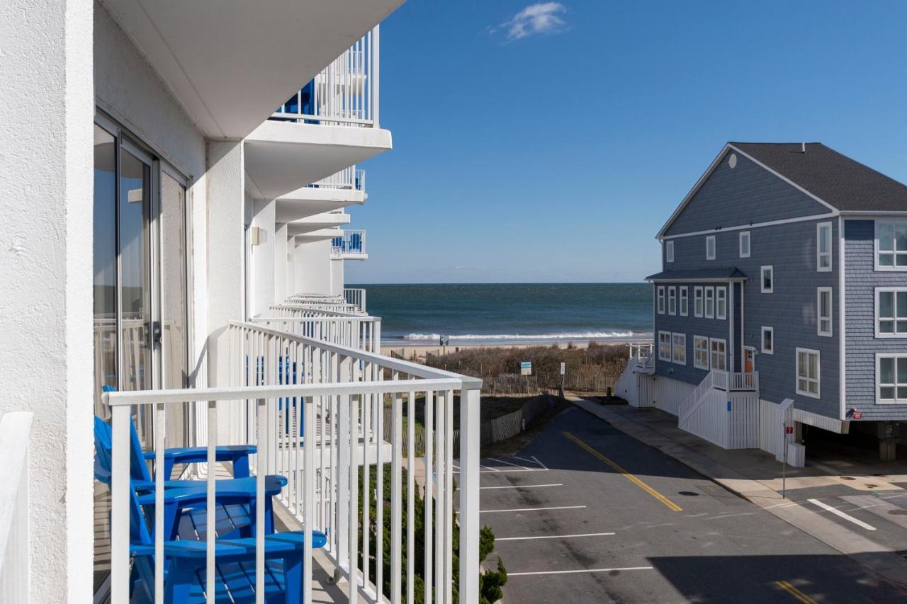 King Suite with Partial Ocean View
