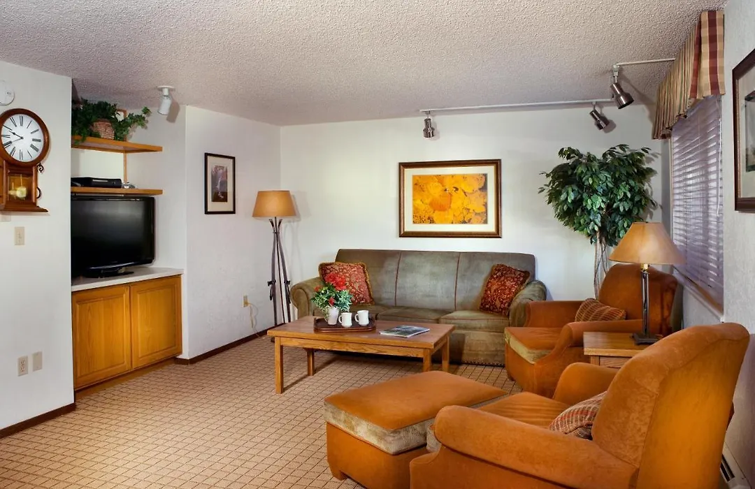 Getaways At Eagle Point Resort-1