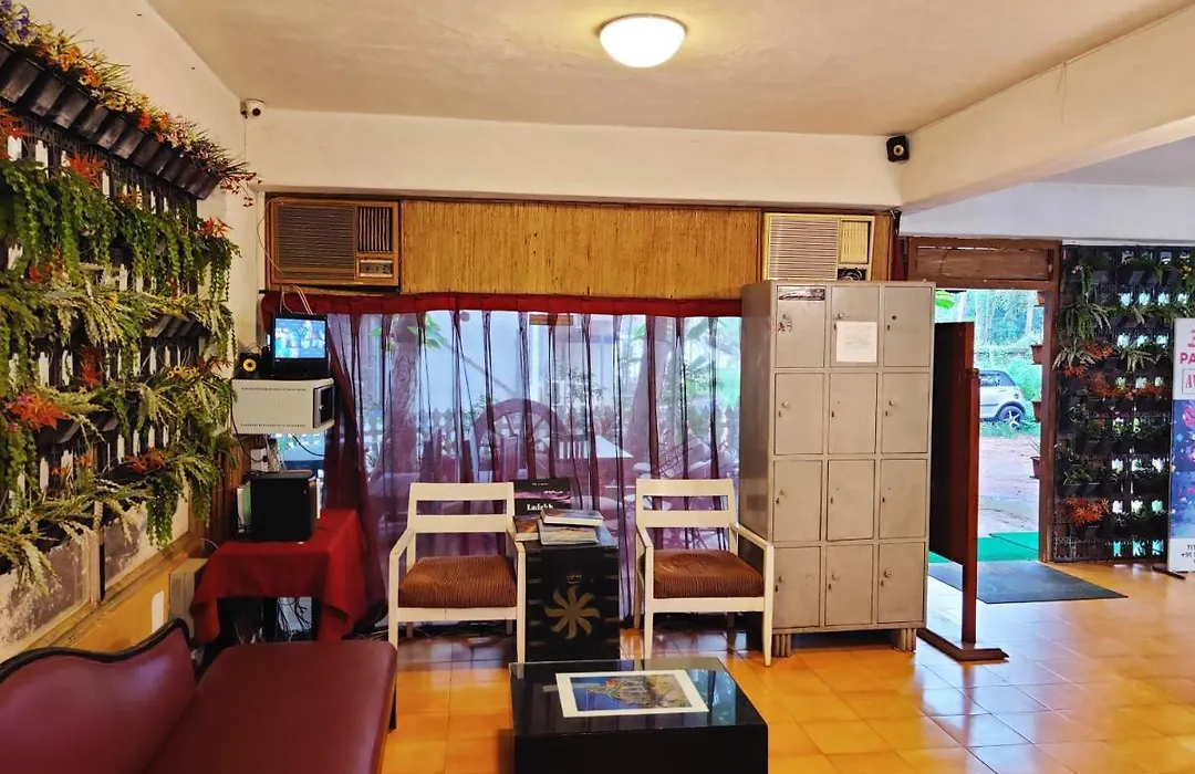 The Camelot Beach Resort - Baga-1