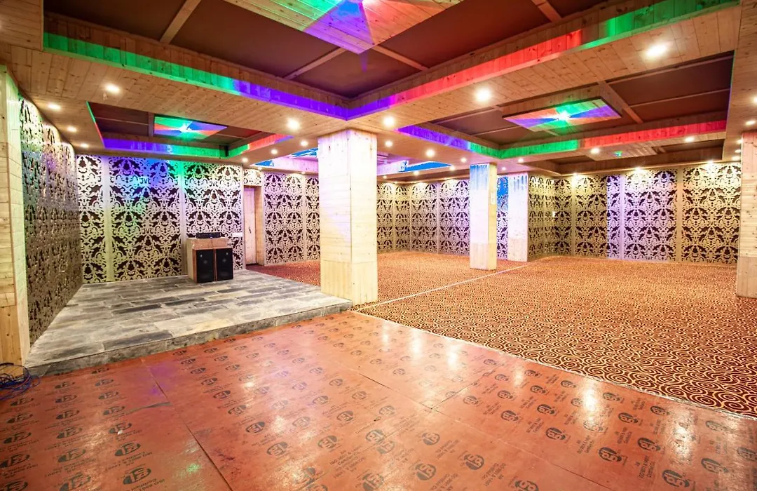 Snow Bloom Resort-1