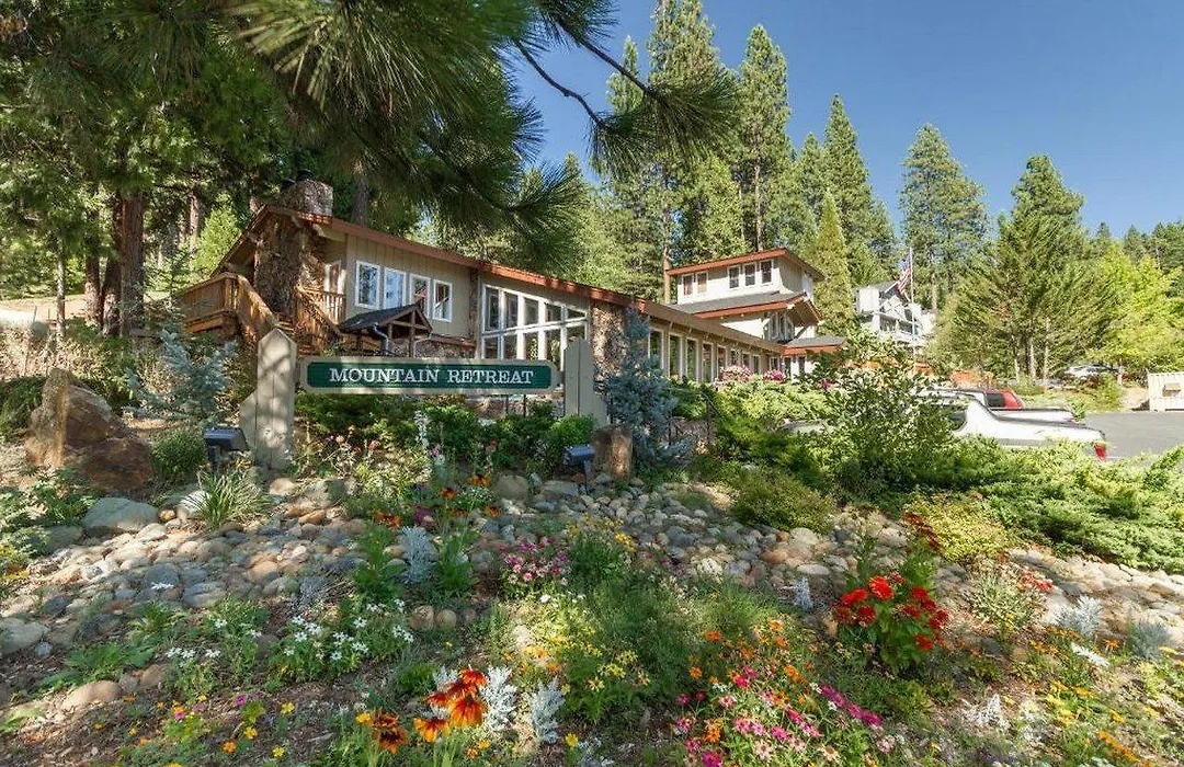 Mountain Retreat Resort-1