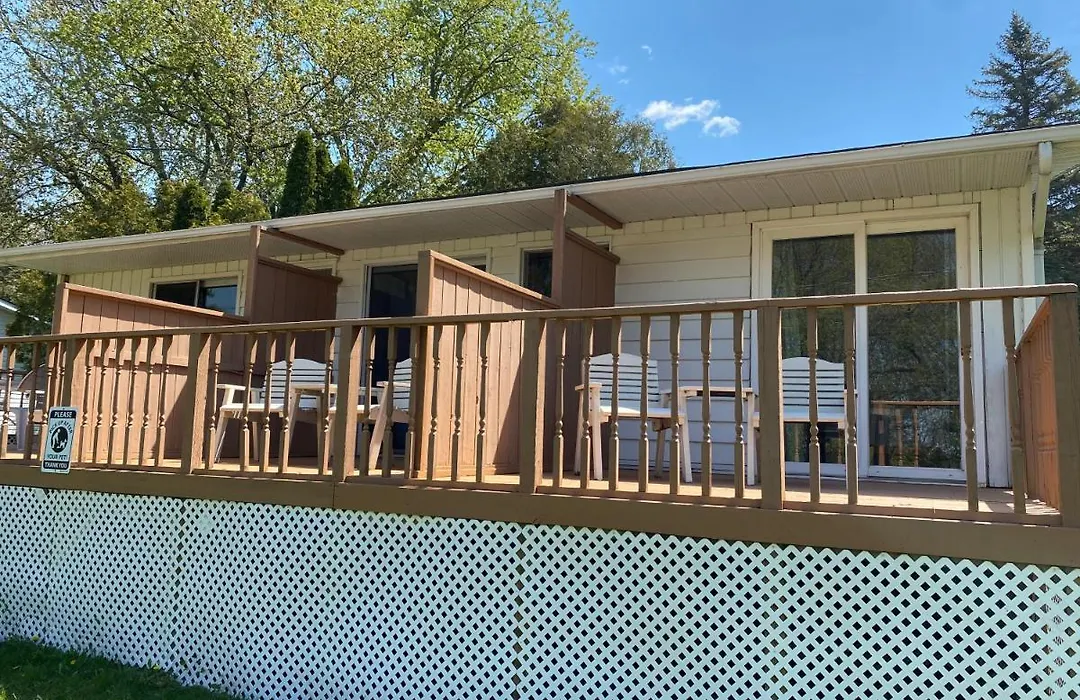 Merland Park Cottages And Motel-1
