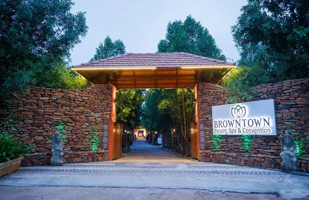 Brown Town Resort & Spa-1