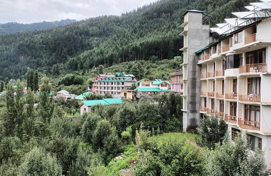 Sarthak Resorts-Reside In Nature With Best View, 9 Kms From Mall Road Manali-1