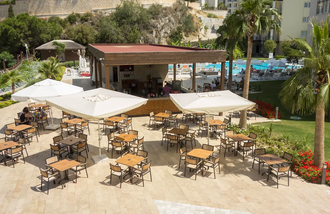 Ramada Resort Kusadasi & Golf-1