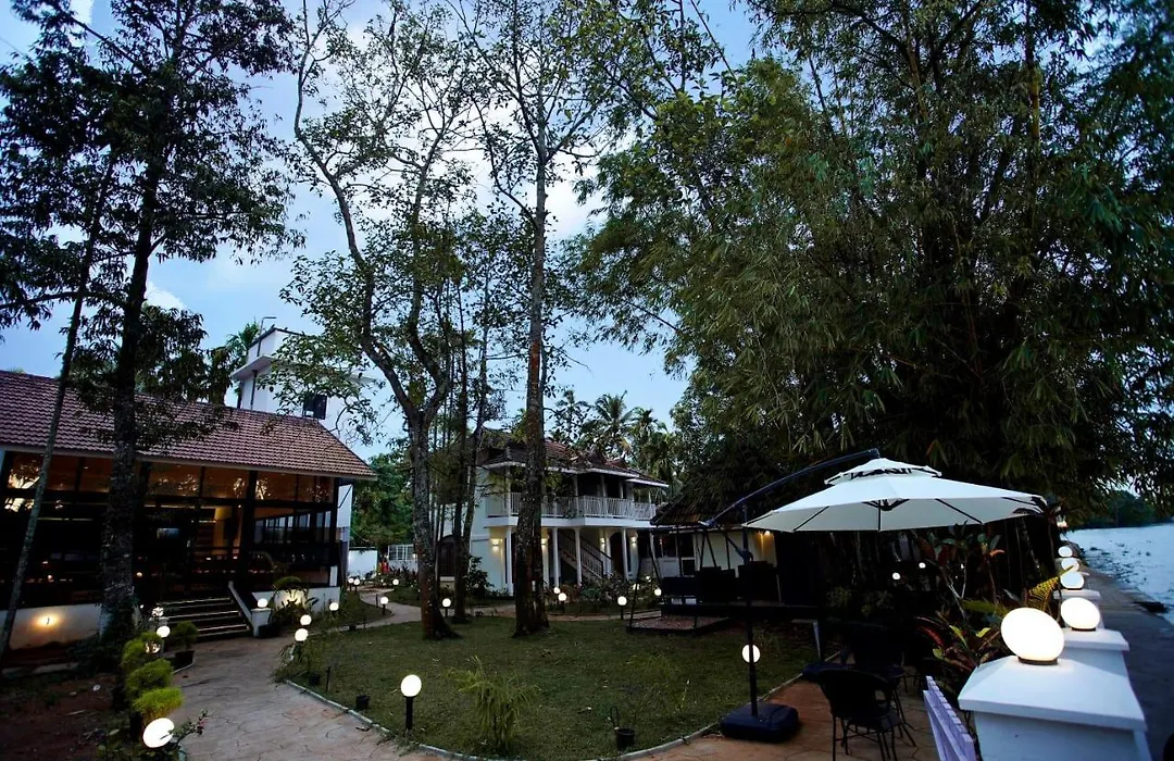 Bamboo Lagoon Backwater Front Resort-1