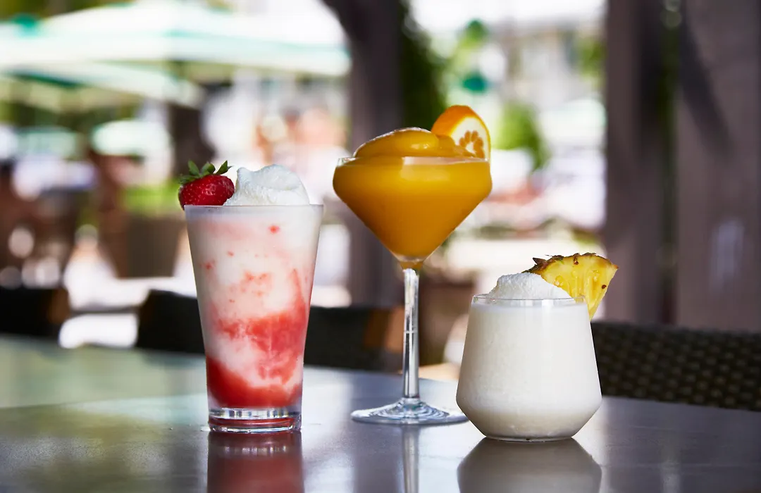 Kimpton Surfcomber Hotel By Ihg-1